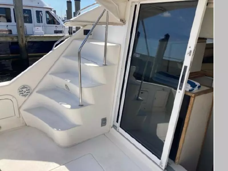 1997 Sea Ray 440 Express Bridge