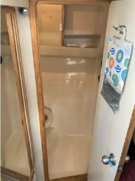 1997 Sea Ray 440 Express Bridge