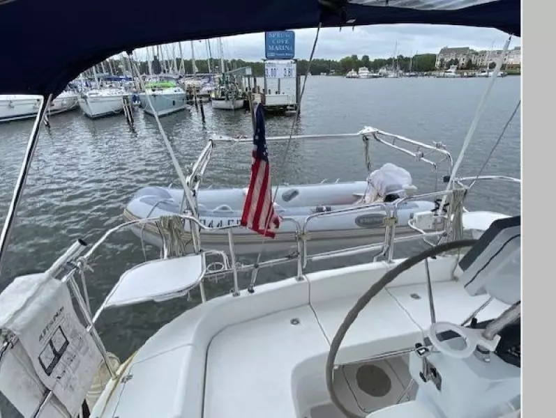 2004 Catalina 387