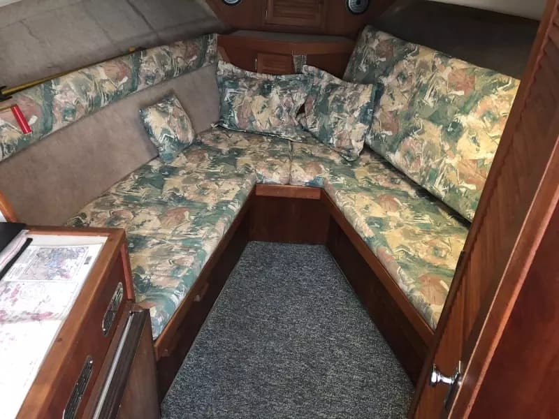 1985 Topaz 29 Sportfish