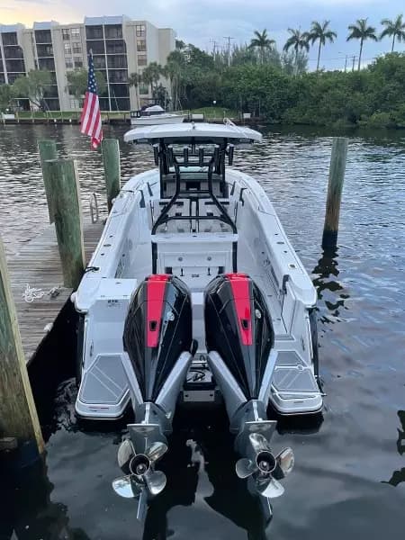 2022 Blackfin 272 CC