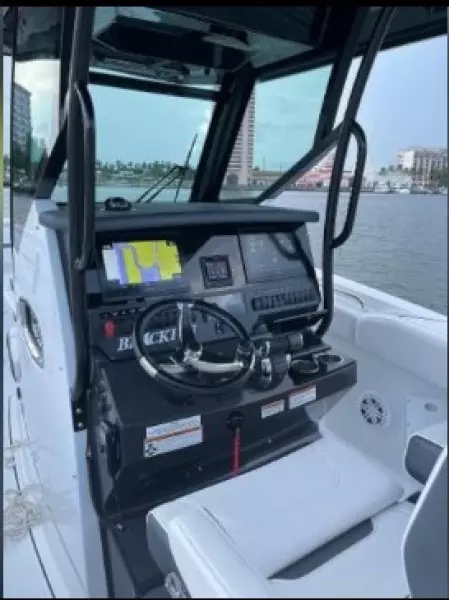 2022 Blackfin 272 CC