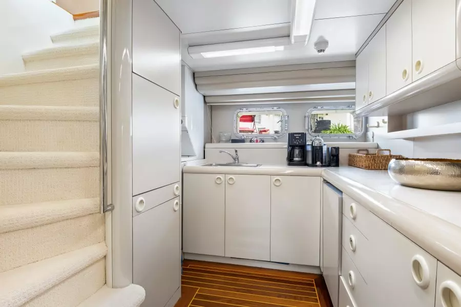 1989 Oceanfast Motor Yacht