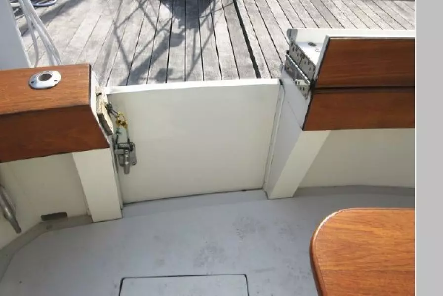 1987 Viking 48 Convertible