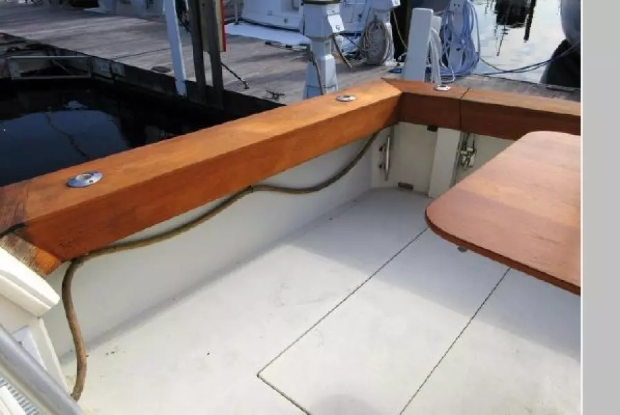 1987 Viking 48 Convertible