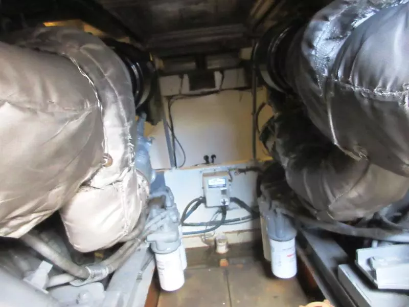 1987 Viking 48 Convertible