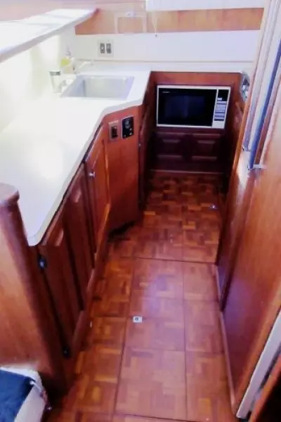 1987 Viking 48 Convertible