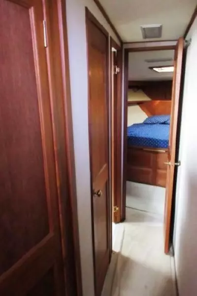 1987 Viking 48 Convertible