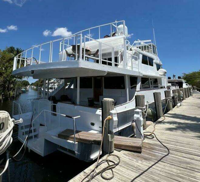 1983 Knight & Carver Custom Trideck