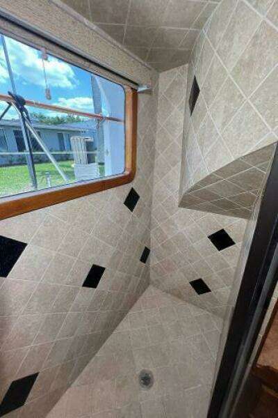 1983 Knight & Carver Custom Trideck