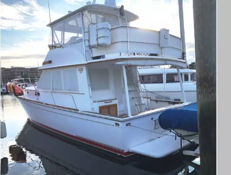 2007 Sabre 42 Fly Bridge Sedan