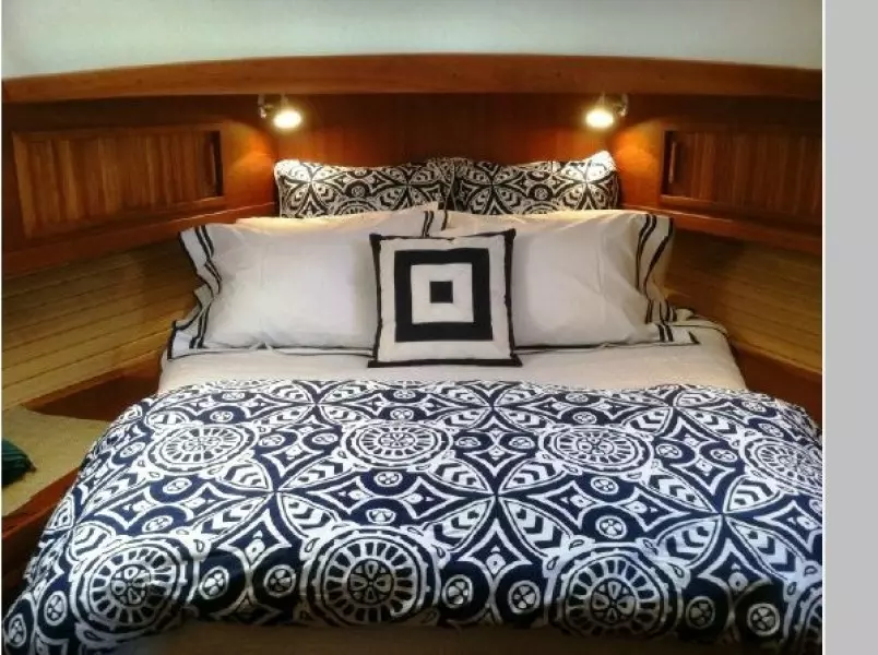 2007 Sabre 42 Fly Bridge Sedan