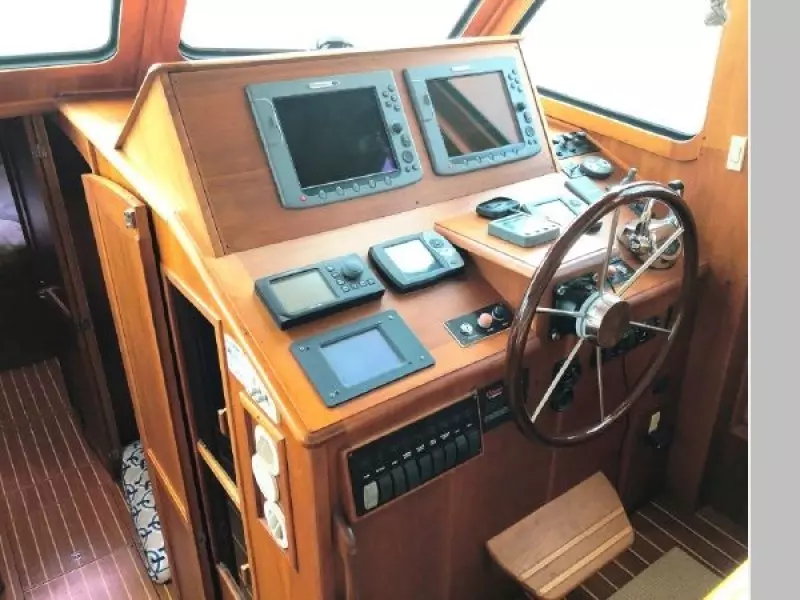 2007 Sabre 42 Fly Bridge Sedan