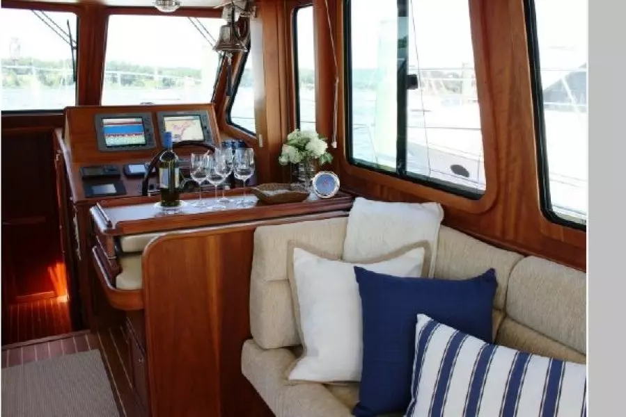 2007 Sabre 42 Fly Bridge Sedan