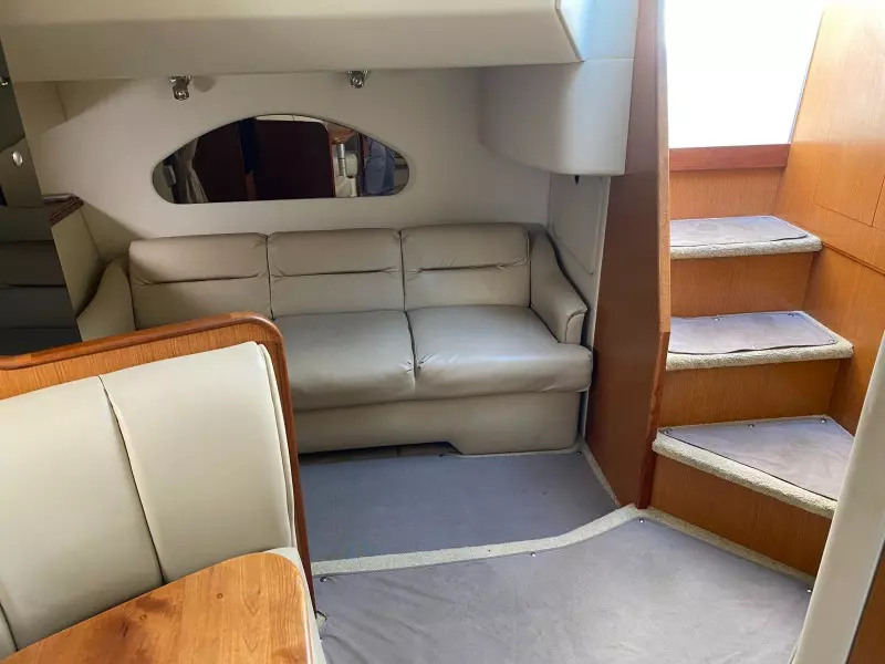 2004 Cruisers Yachts 320 Express