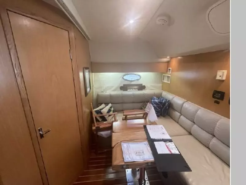 1998 Tiara Yachts 3500 Express