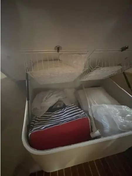 1998 Tiara Yachts 3500 Express