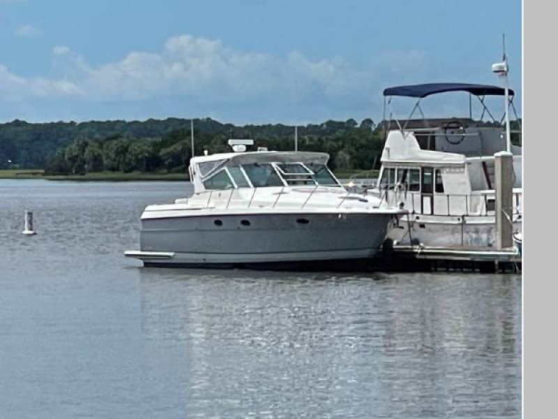 1998 Tiara Yachts 3500 Express
