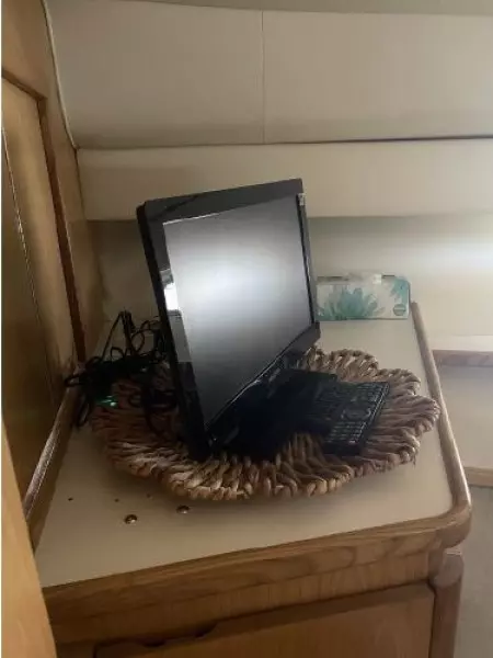 1998 Tiara Yachts 3500 Express