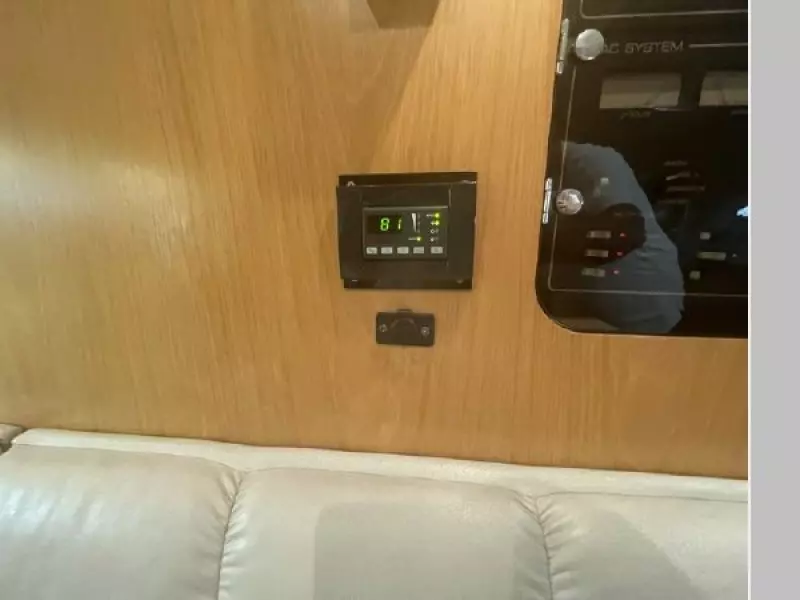 1998 Tiara Yachts 3500 Express