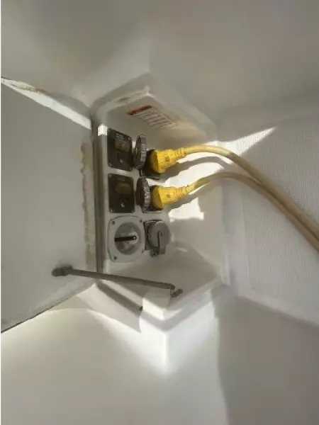 1998 Tiara Yachts 3500 Express