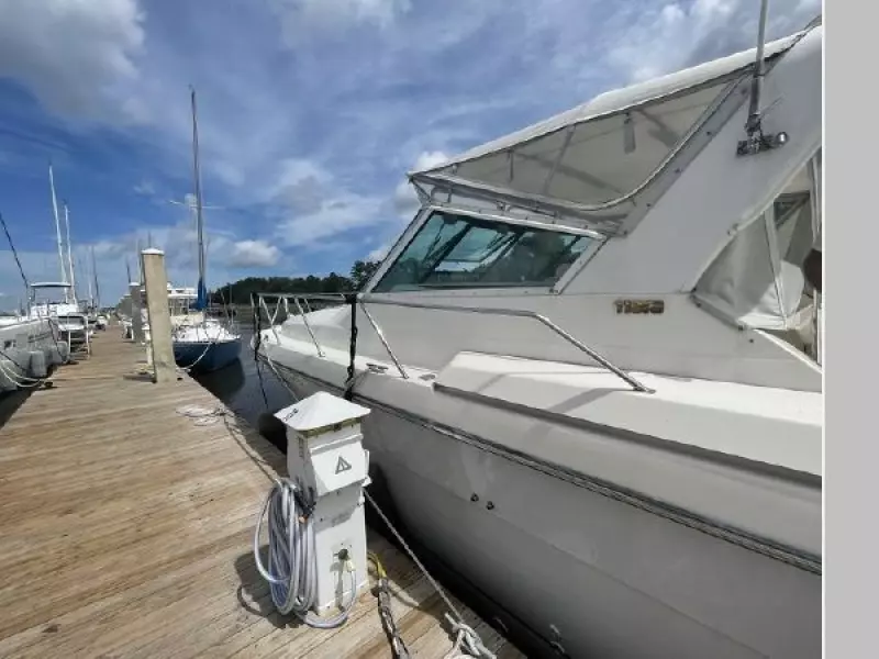 1998 Tiara Yachts 3500 Express