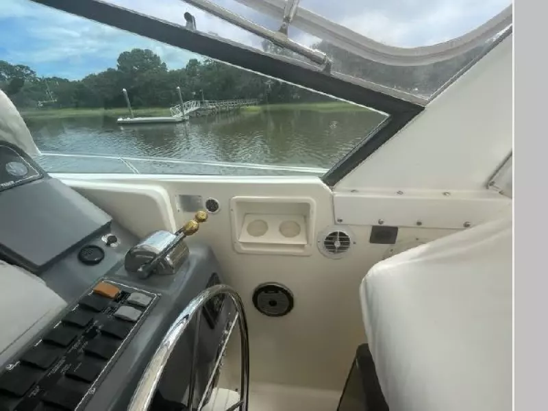 1998 Tiara Yachts 3500 Express