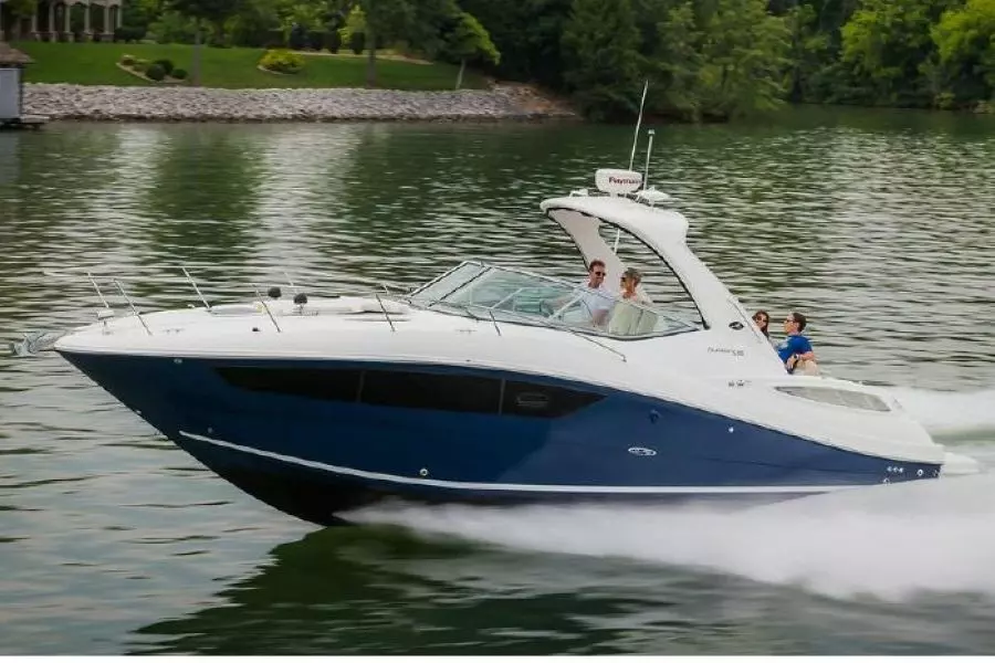 2015 Sea Ray 330 Sundancer