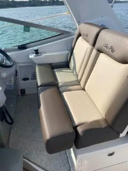 2015 Sea Ray 330 Sundancer