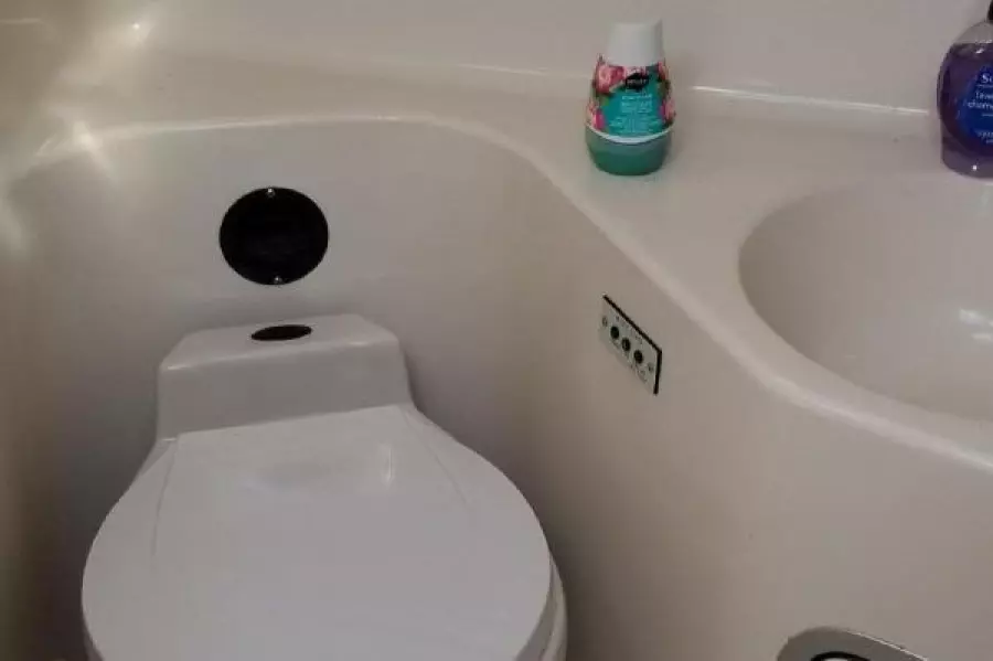 1996 Sea Ray 370 Sundancer