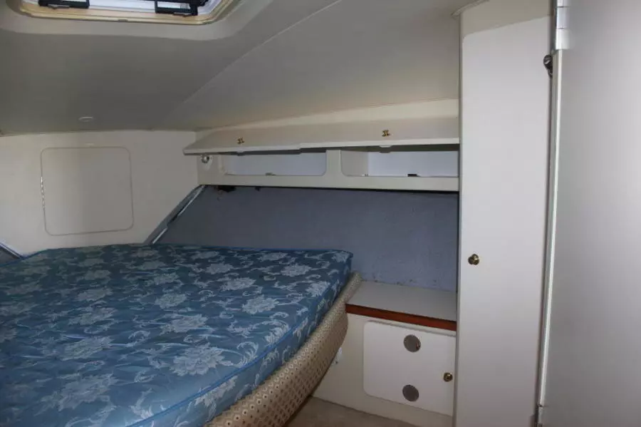 1999 Silverton 37 Convertible