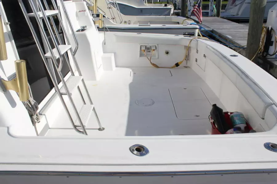 1999 Silverton 37 Convertible