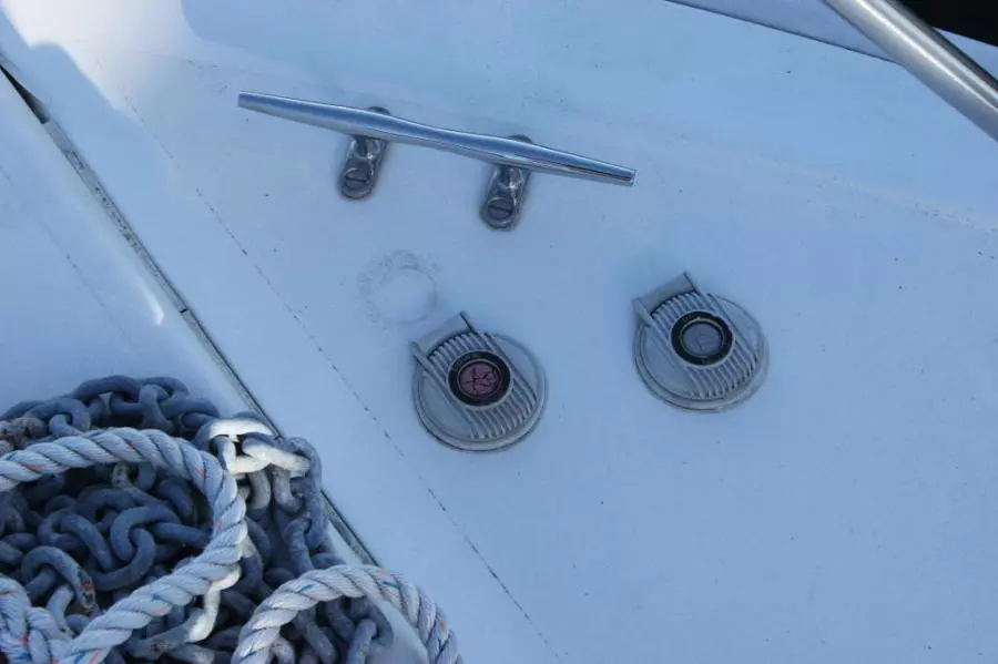 1999 Silverton 37 Convertible