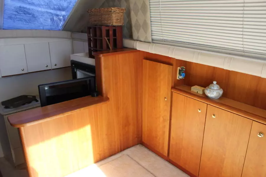 1999 Silverton 37 Convertible