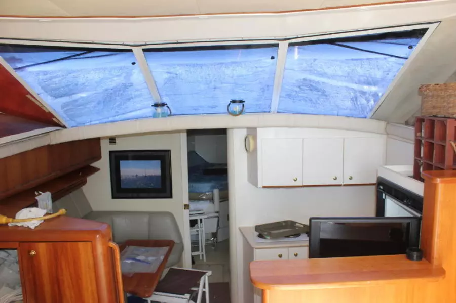 1999 Silverton 37 Convertible