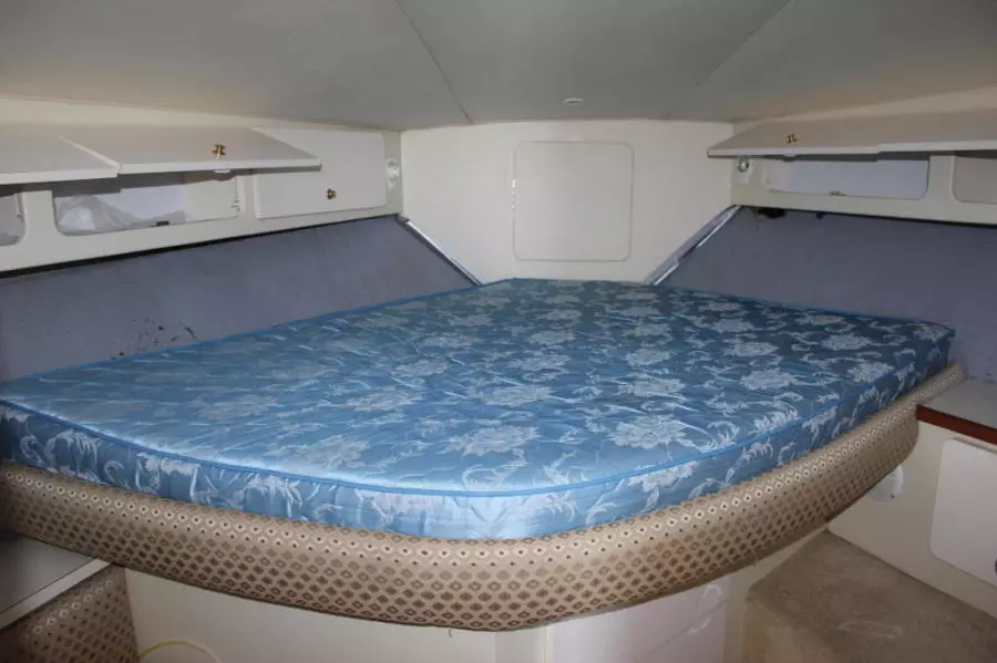 1999 Silverton 37 Convertible