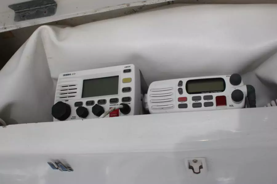 1999 Silverton 37 Convertible