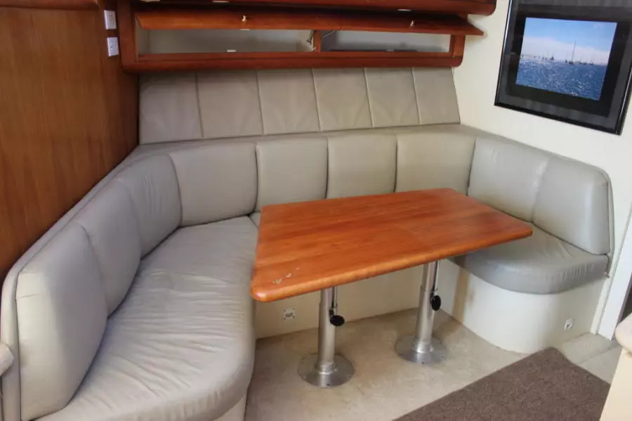 1999 Silverton 37 Convertible