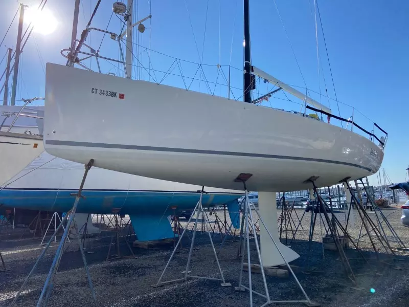 2011 J Boats J 111