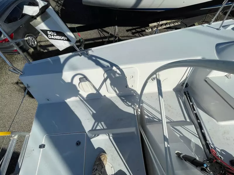 2011 J Boats J 111