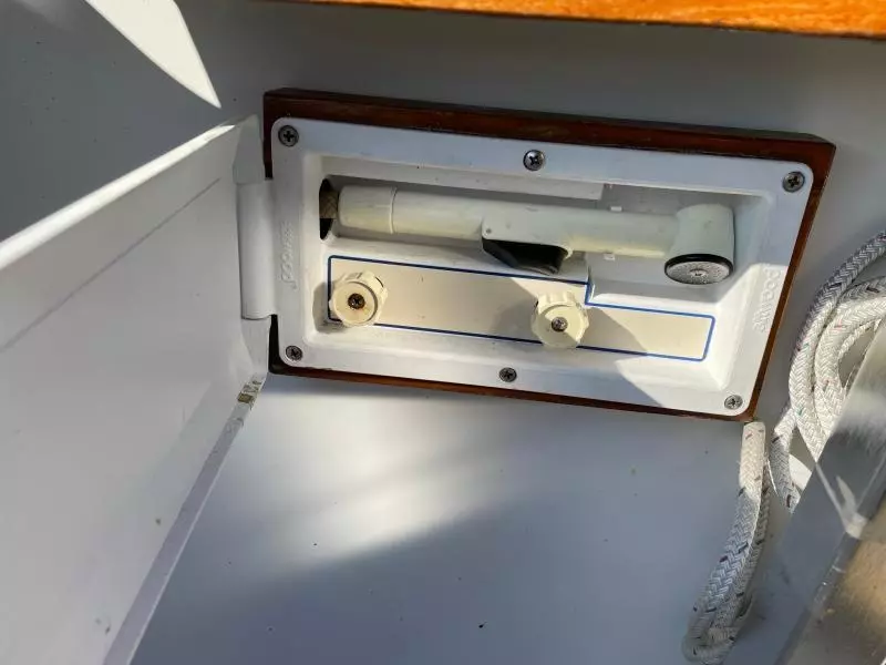 1987 Shannon Brendan Sedan