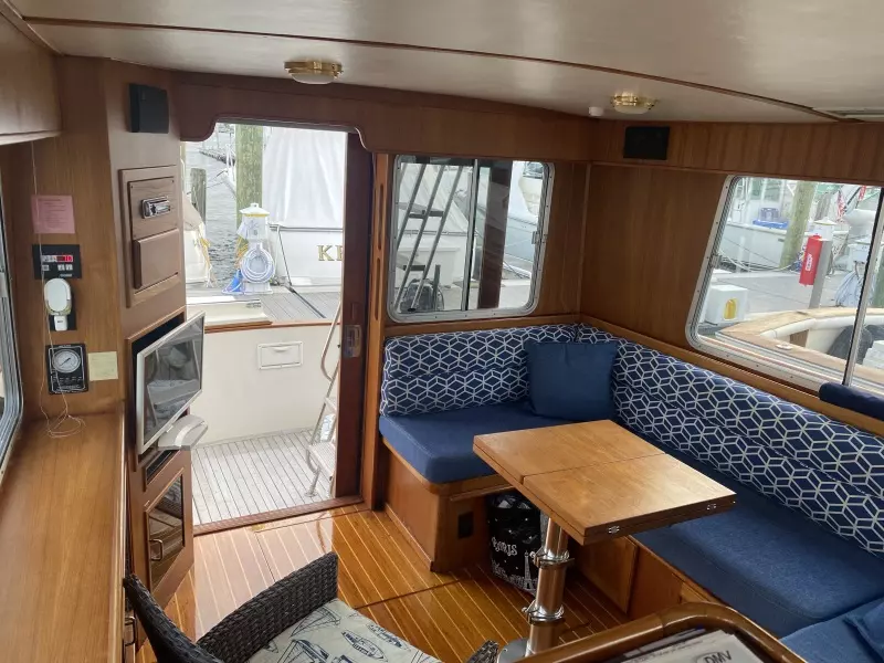 1995 Cape Dory Explorer