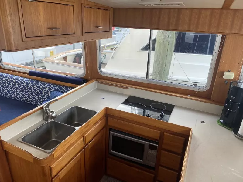 1995 Cape Dory Explorer