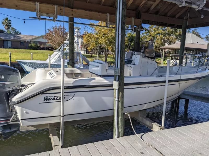 1998 Boston Whaler 23 Outrage