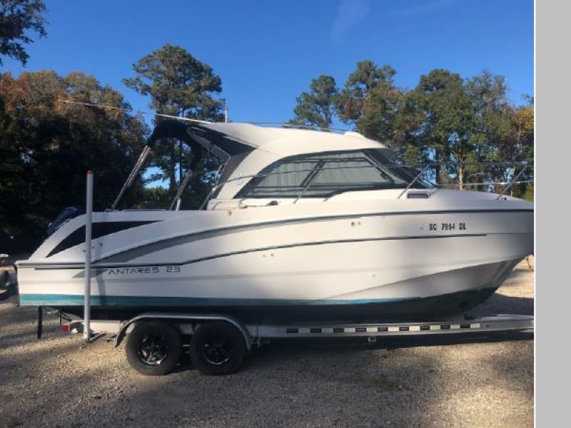2019 Beneteau Antares
