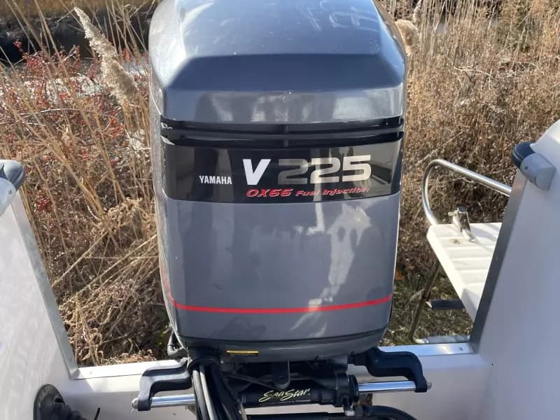 2000 Grady-White 222 Fisherman