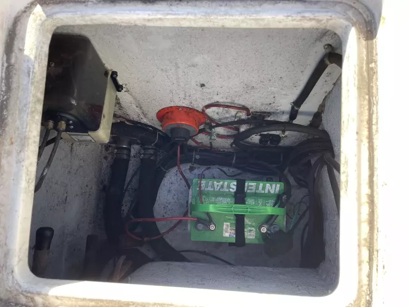 2000 Grady-White 222 Fisherman