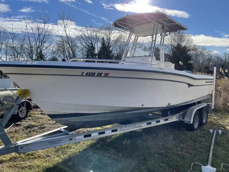 2000 Grady-White 222 Fisherman