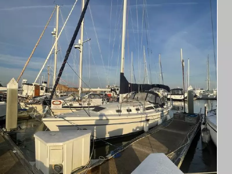 1997 Catalina 34 MKII Wing Keel