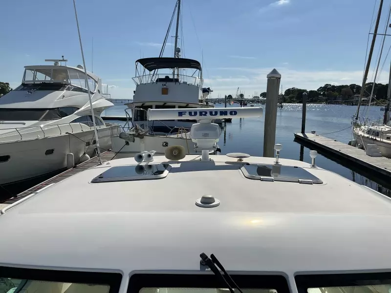 2004 Tiara Yachts 